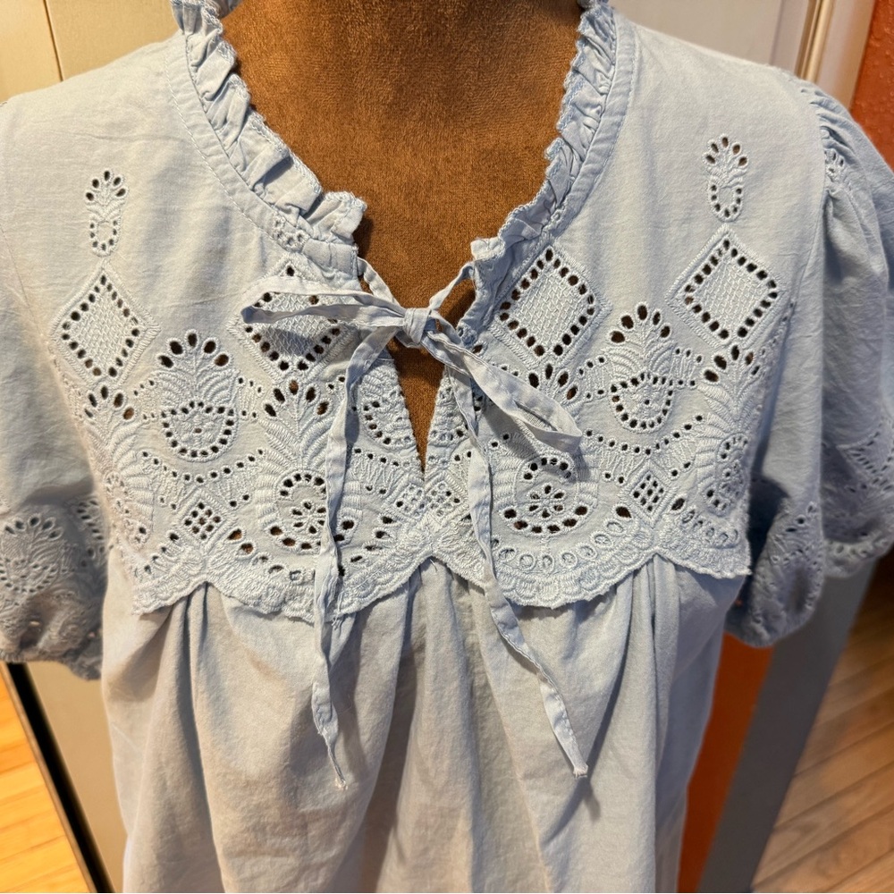 Sky Blue Eyelet Lace Blouse Size M